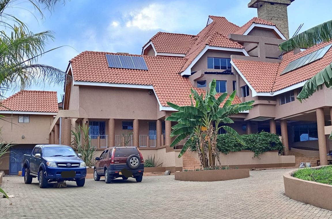 7 BEDROOM MANSION FOR SALE IN RUNDA FLAMA PROPERTIES