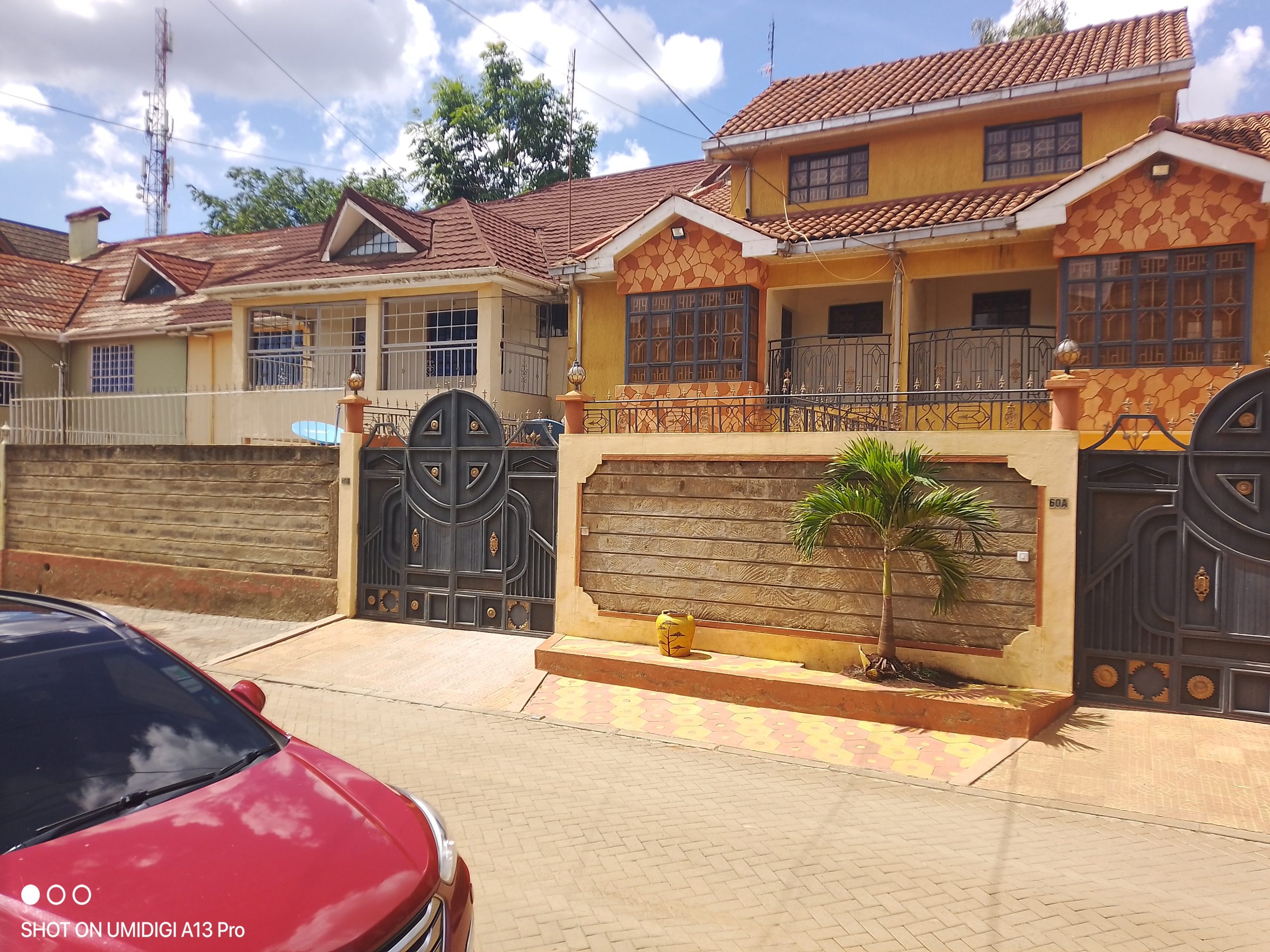 EXCLUSIVE MORDEN TOWN HOUSE FOR SALE IN ROYSABU MIREMA DRIVE NEXT TO USIU AND BEHIND SAFARI PARK HOTEL.