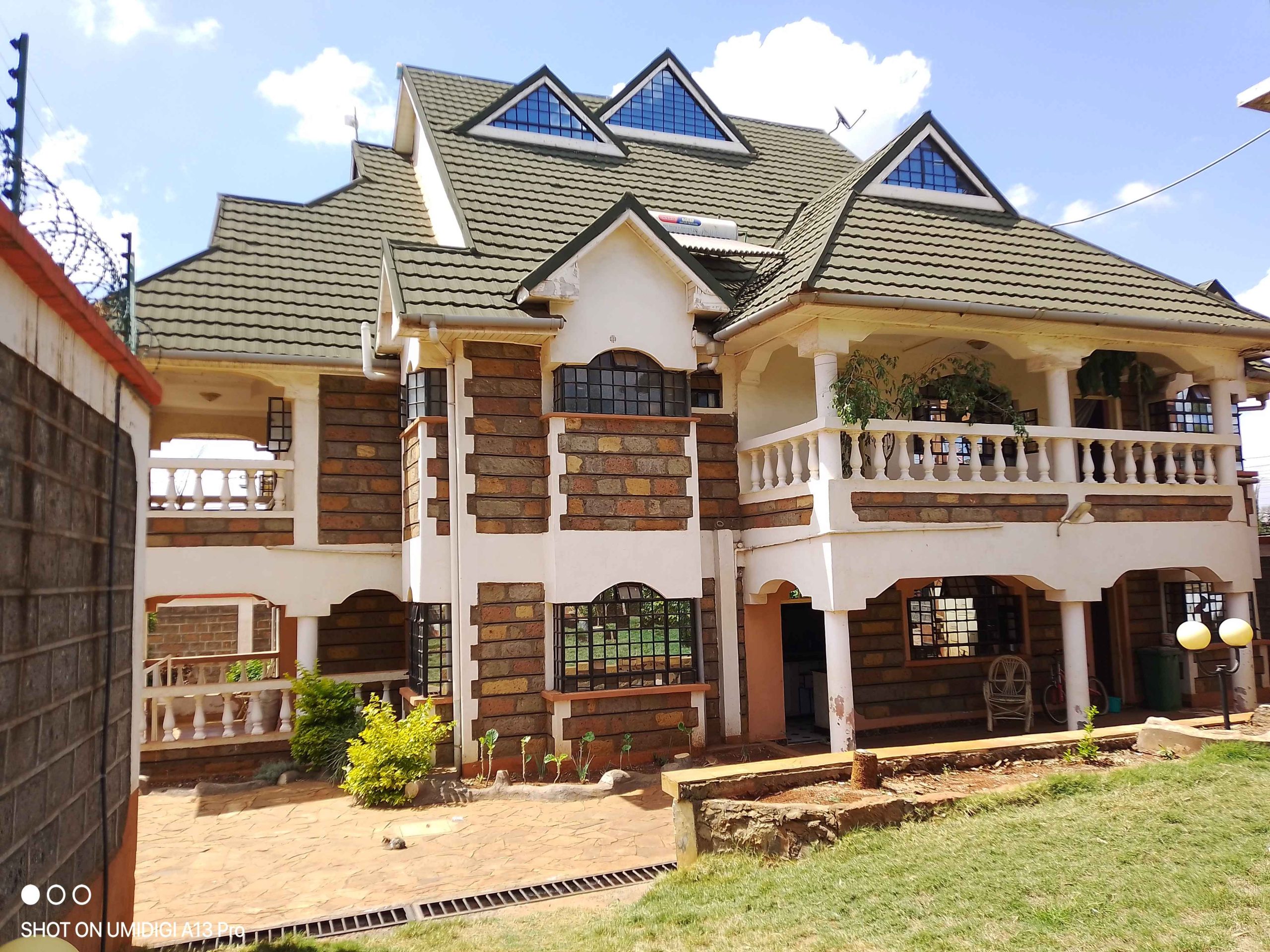 MAGNIFICENT EXQUISITE 6 BEDROOMS HSE FOR SALE IN MUGUTHA (RIVERSIDE) RUIRU