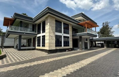 5 BEDROOM MAISONETTE IN RUNDA